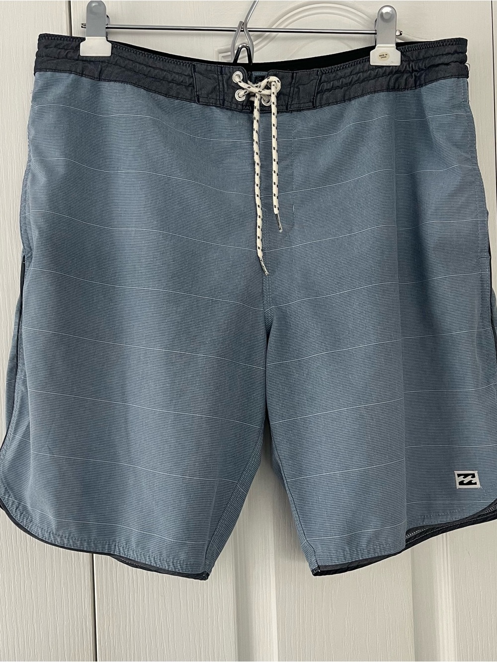 Billabong Surf Board Shorts Men's 36 Lo Tides 73 swim trunks beach. Light Blue